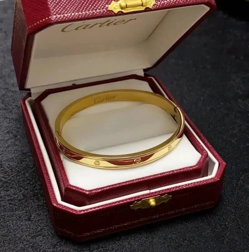 Cartier Cartier Love Bracelet in Gold Gold